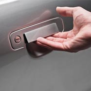 Fabbro apertura sportello auto