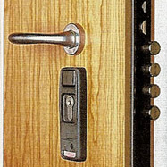 Fabbro apertura porte