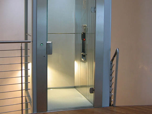 Mini ascenosre a Firenze: 055 098 0726